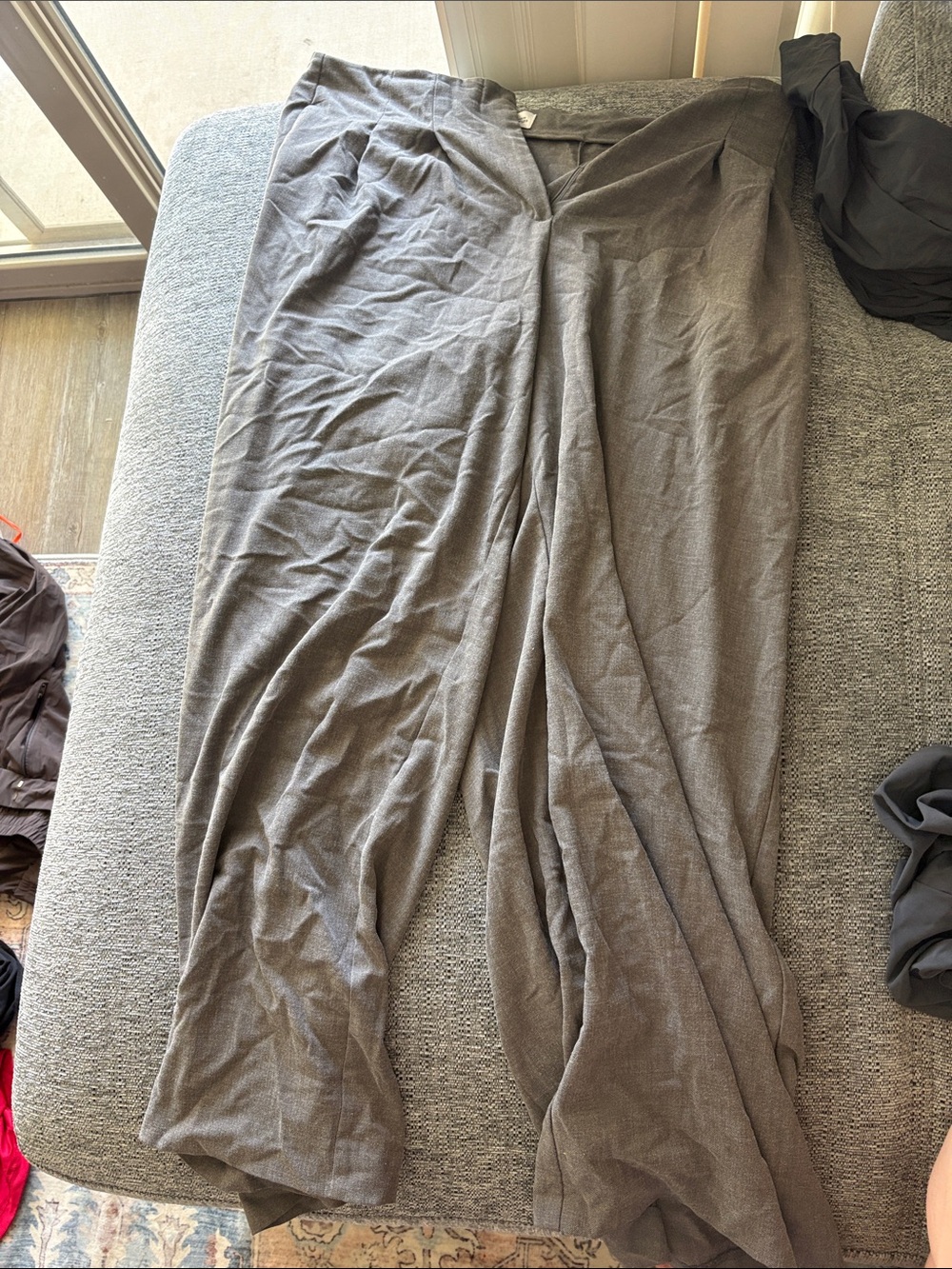 Old Navy Wide-Leg Women's Pants in Charcoal Gray